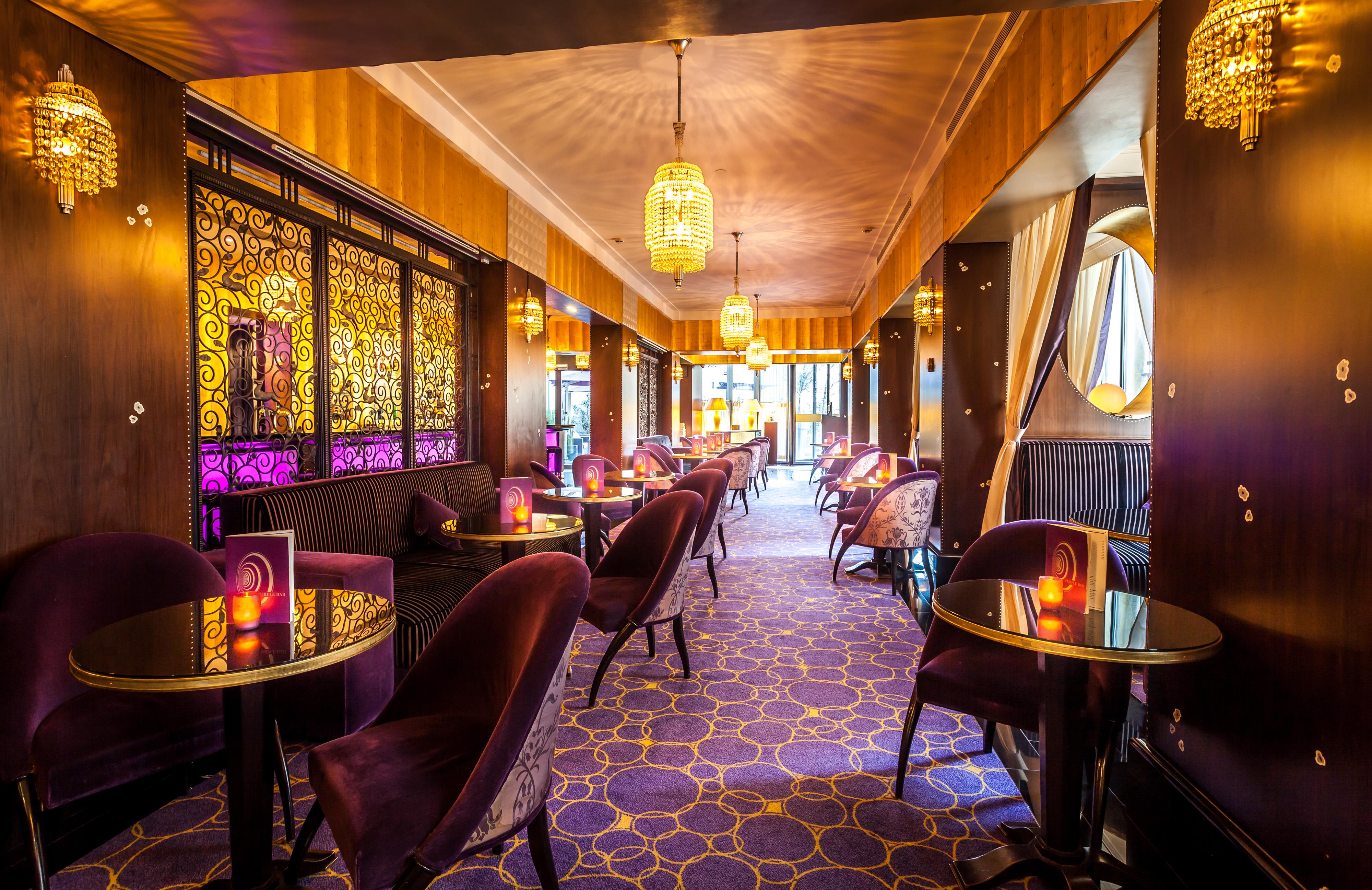 โฮเทล ดู กอลเลคชั่นเนอ อาร์ก เดอ ทริยมฟ์ Hotel ปารีส ภายนอก รูปภาพ The interior of the restaurant