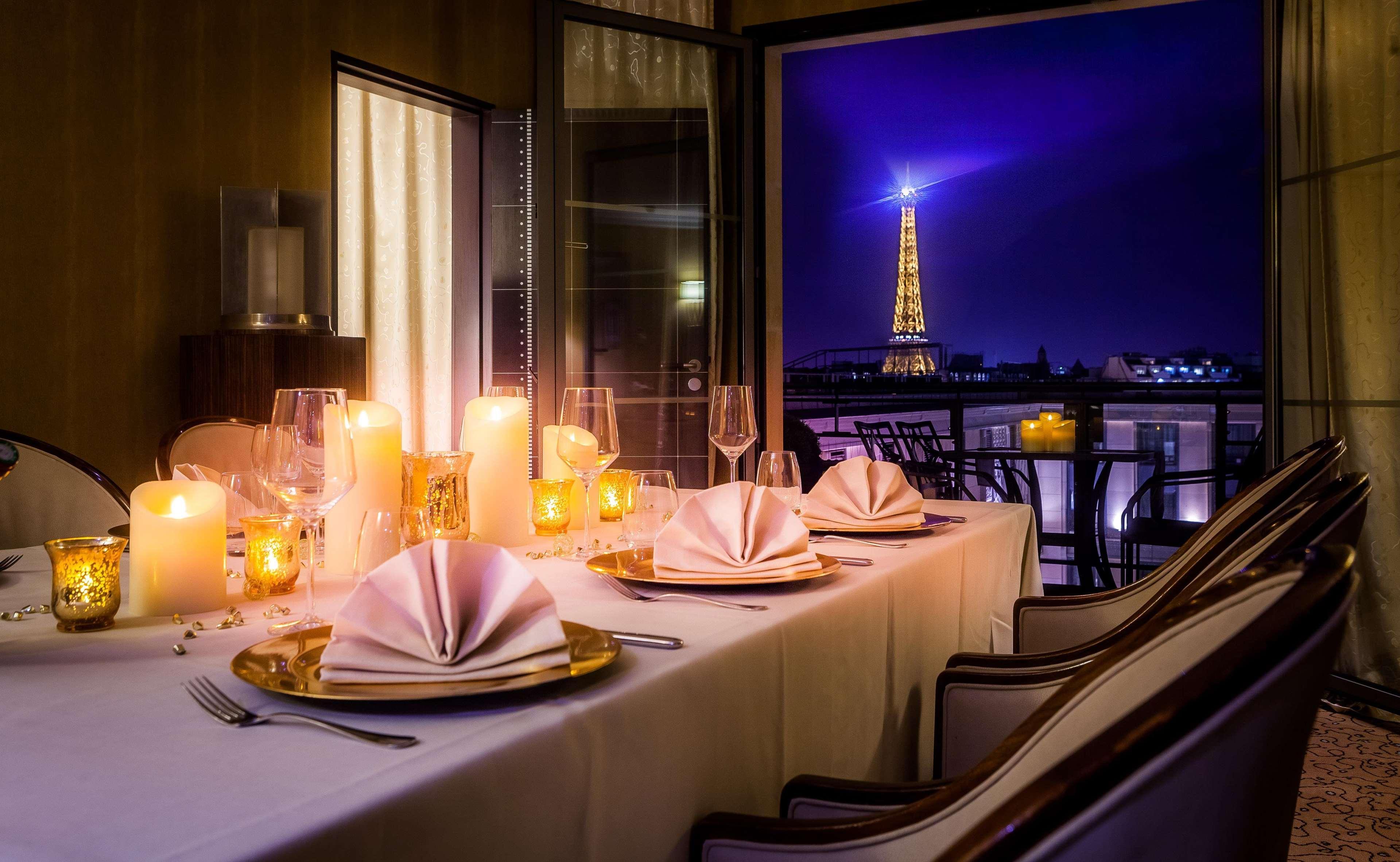โฮเทล ดู กอลเลคชั่นเนอ อาร์ก เดอ ทริยมฟ์ Hotel ปารีส ภายนอก รูปภาพ The restaurant