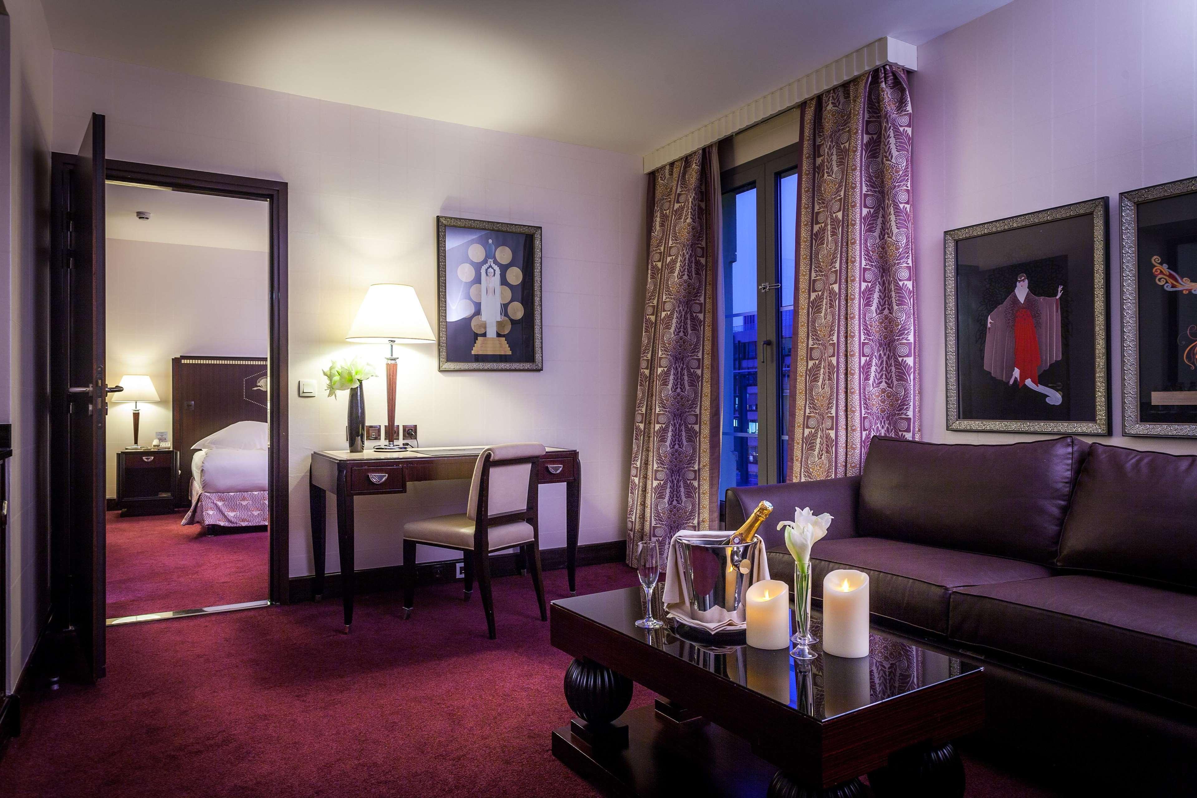โฮเทล ดู กอลเลคชั่นเนอ อาร์ก เดอ ทริยมฟ์ Hotel ปารีส ภายนอก รูปภาพ Suite