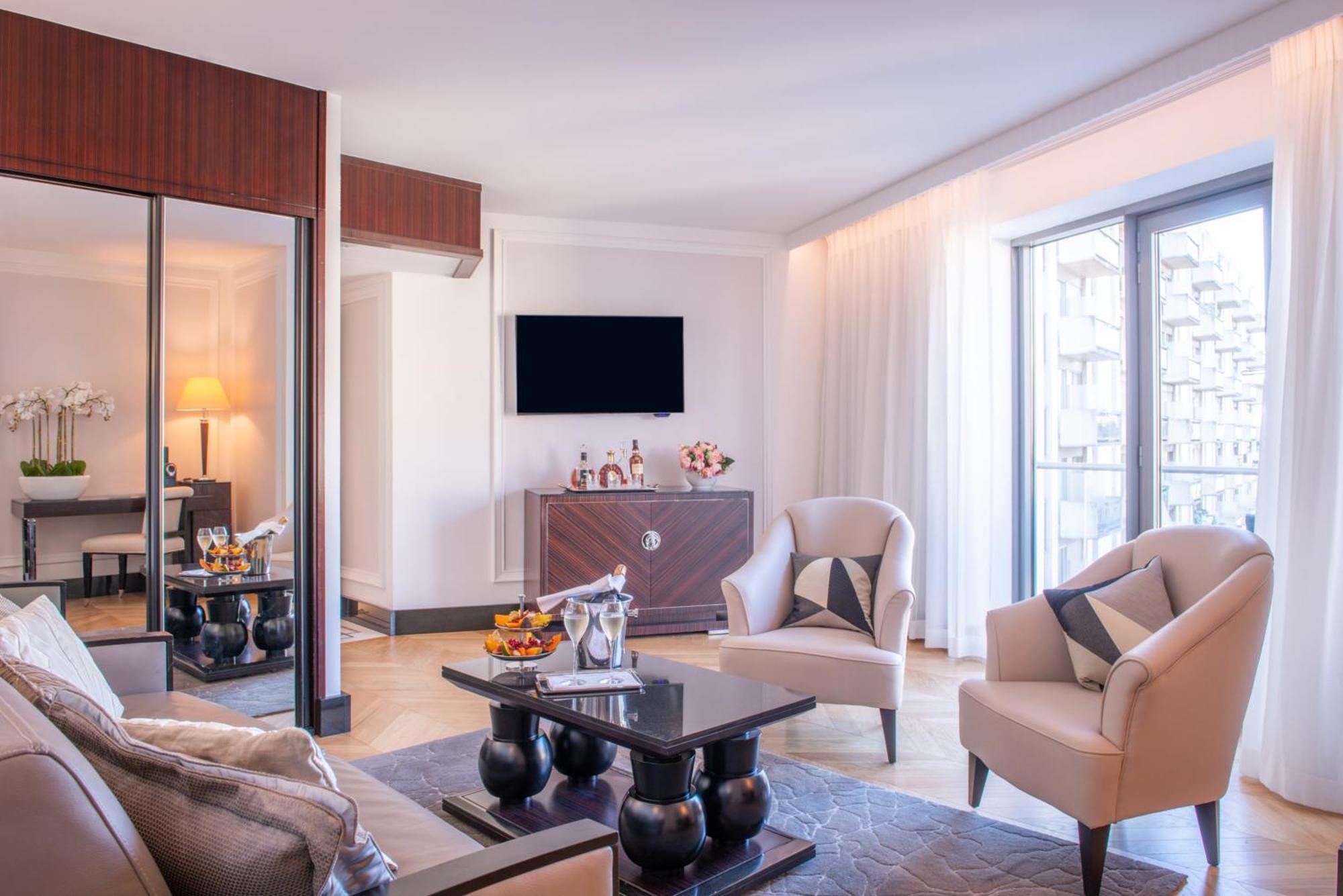 โฮเทล ดู กอลเลคชั่นเนอ อาร์ก เดอ ทริยมฟ์ Hotel ปารีส ภายนอก รูปภาพ Suite at the Mandarin Oriental, Paris